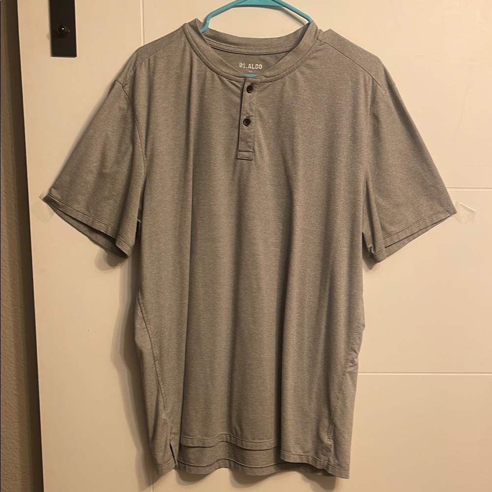 21 ALDO Gray Short Sleeve Shirt